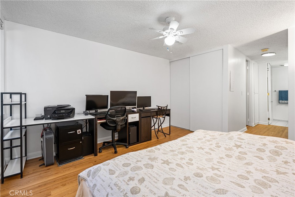 6542 Ocean Crest D208