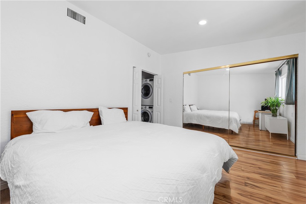 14005 Milbank Street 7