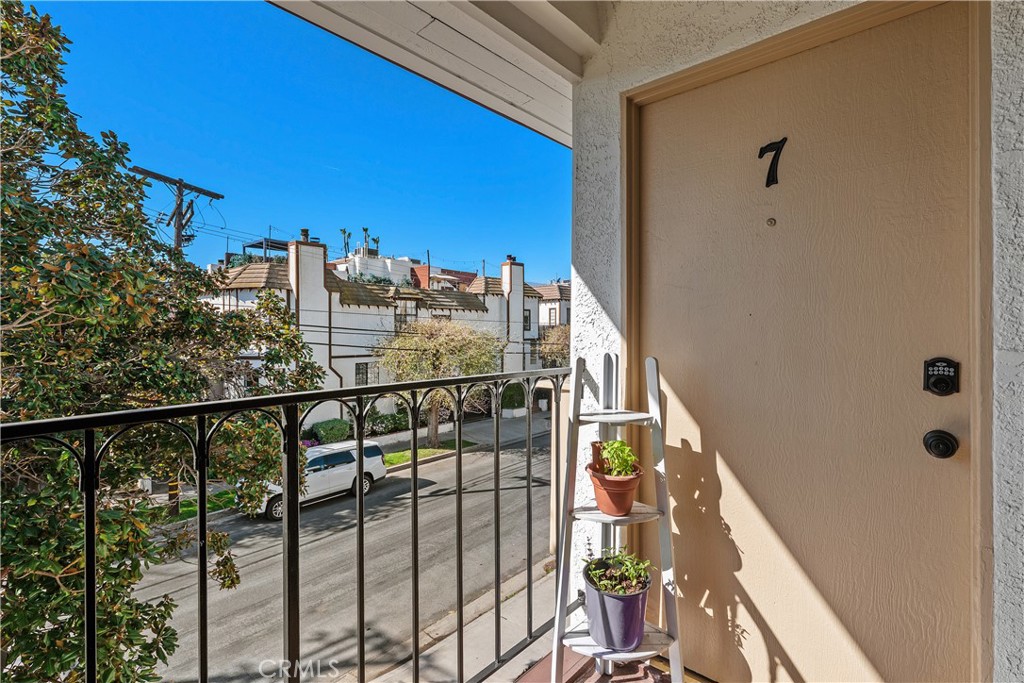 14005 Milbank Street 7