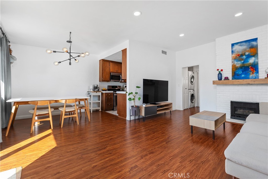 14005 Milbank Street 7