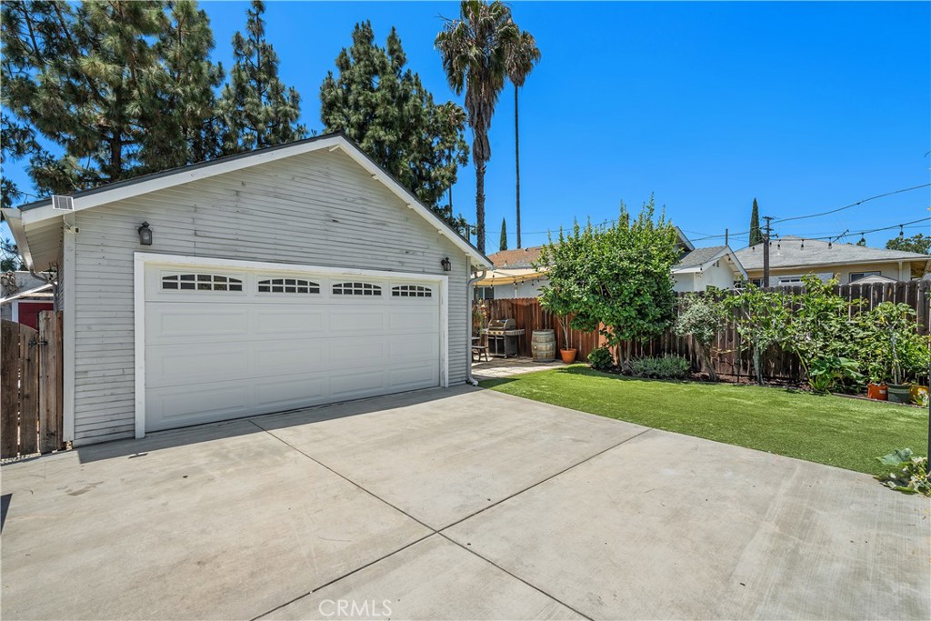 321 S Electric Avenue