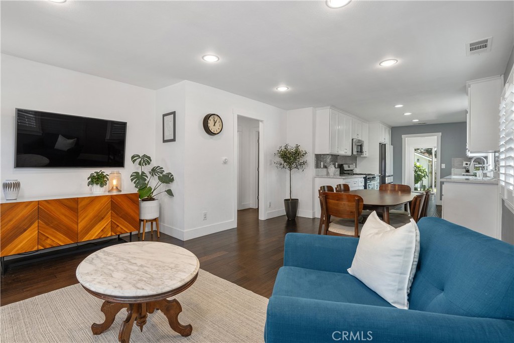 321 S Electric Avenue