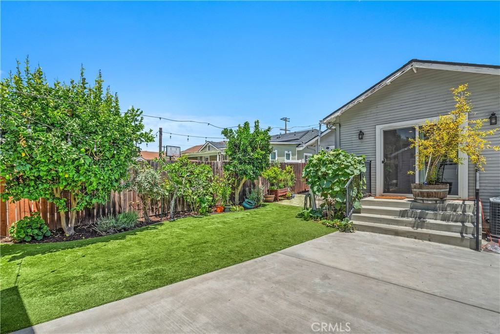 321 S Electric Avenue