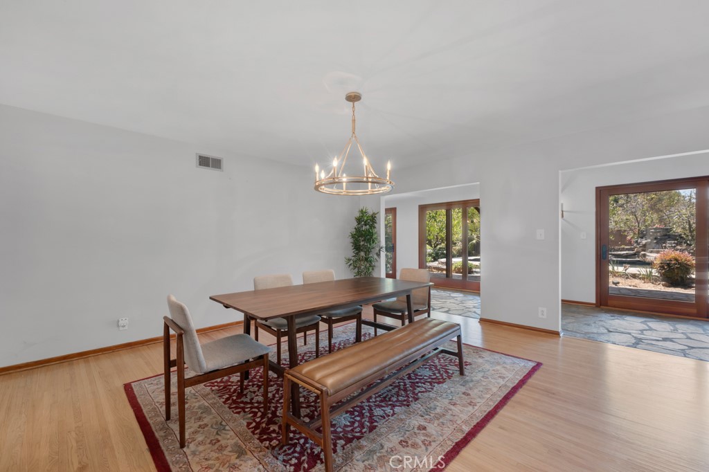 10335 Sylvia Avenue