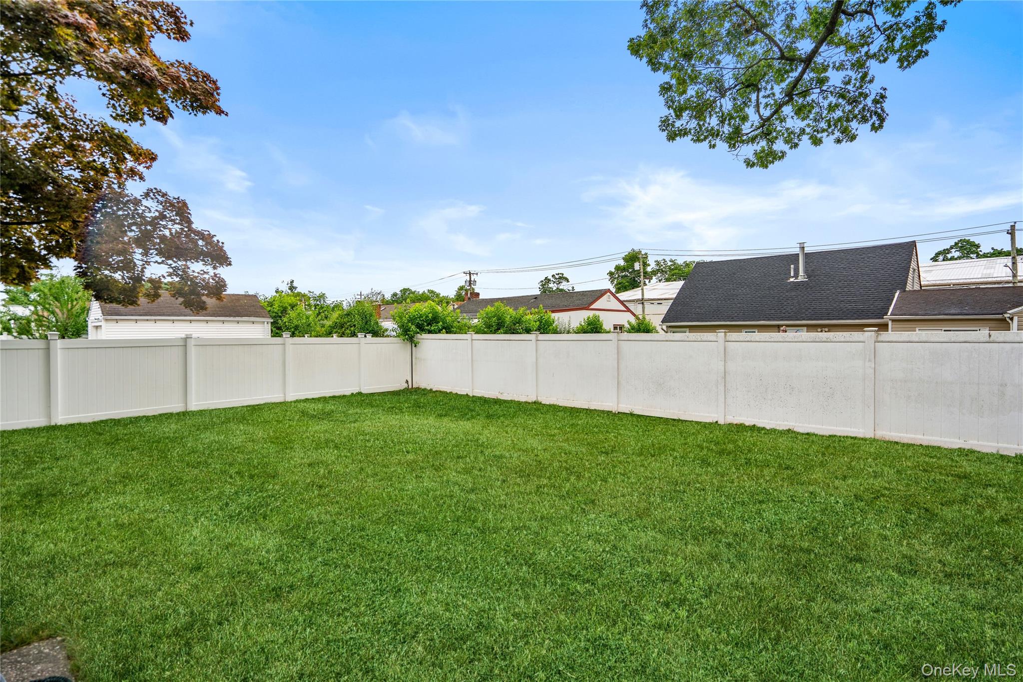633 Robin Court