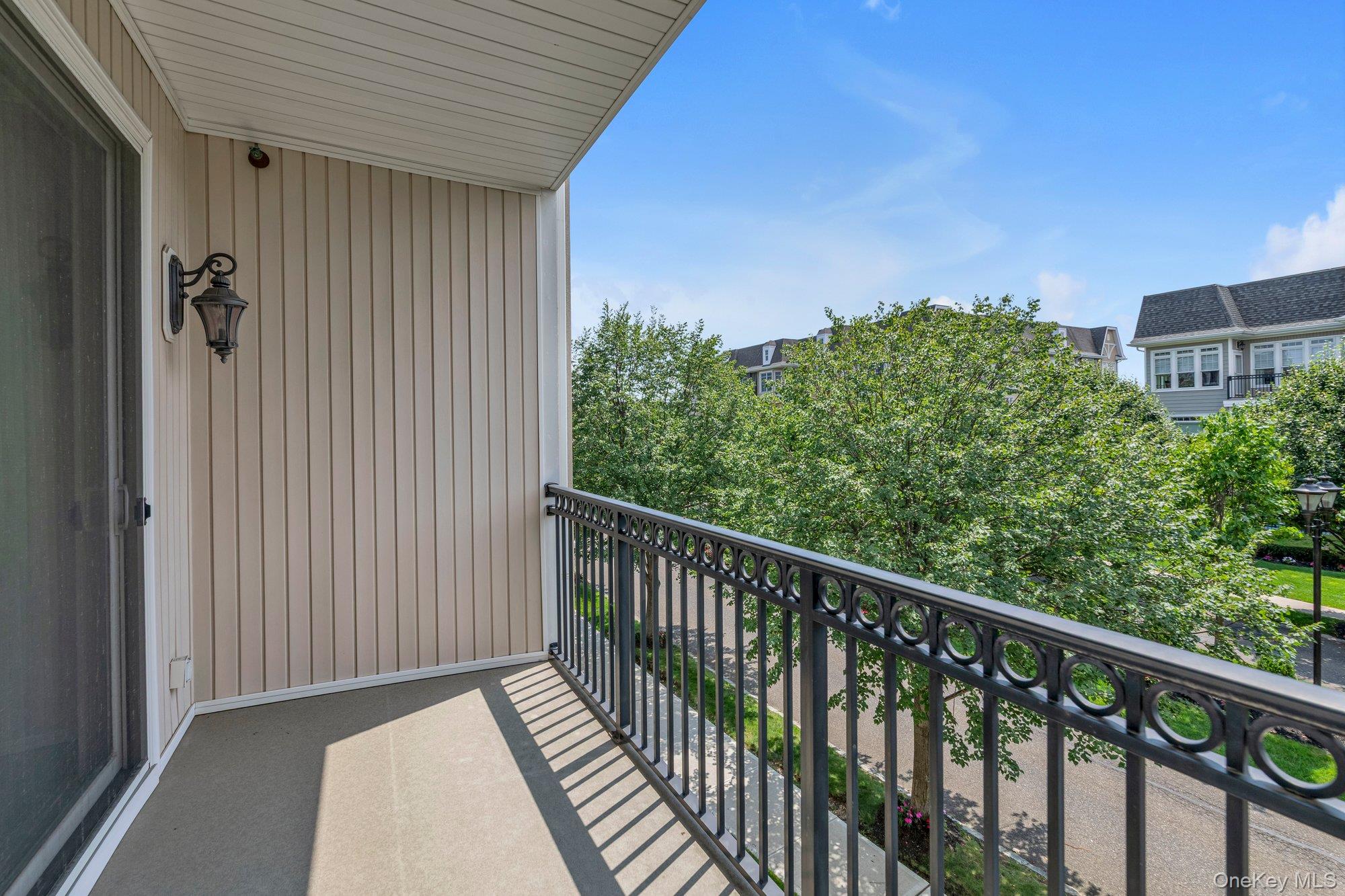 348 Trotting Lane