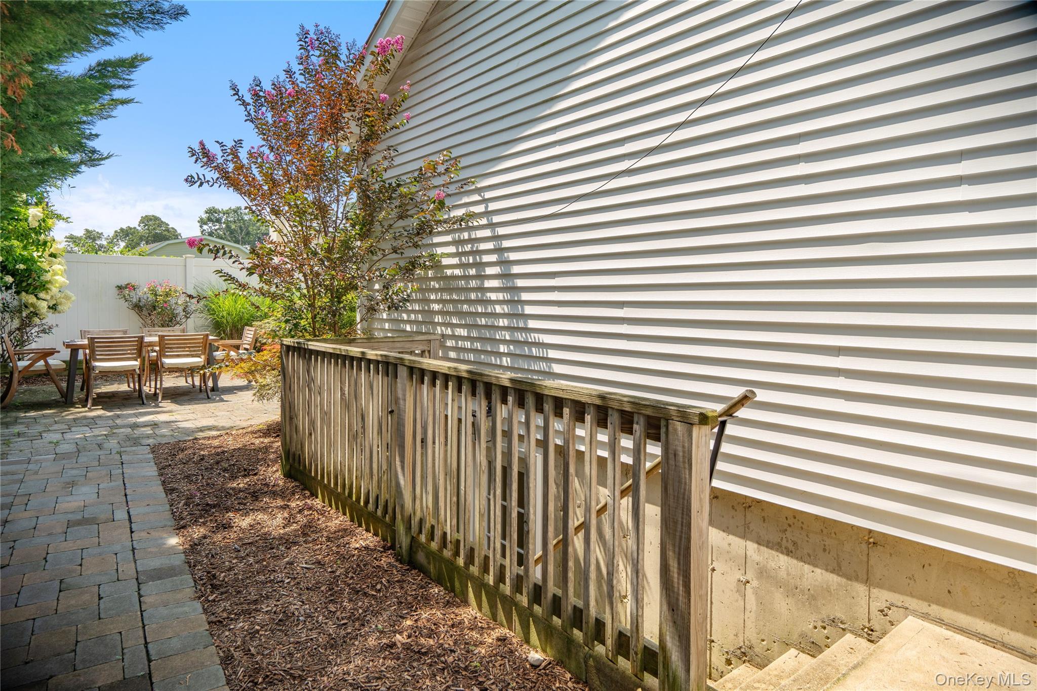 438 Richmond Boulevard