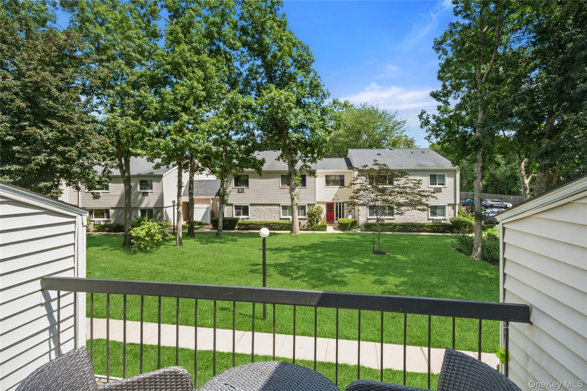 36 Richmond Boulevard Unit: 4A