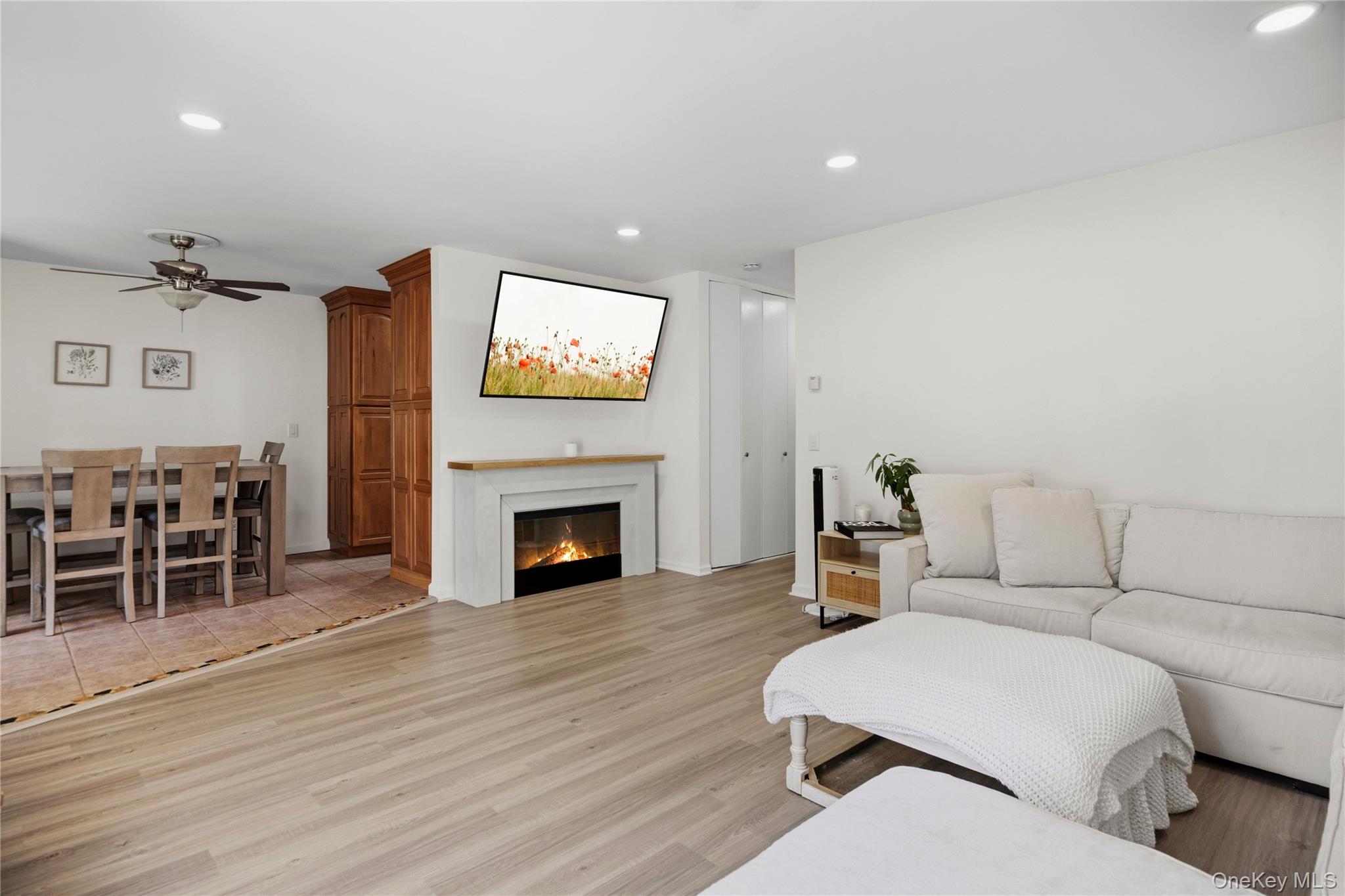 36 Richmond Boulevard Unit: 4A