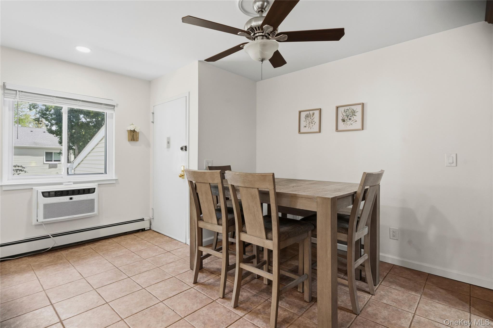 36 Richmond Boulevard Unit: 4A