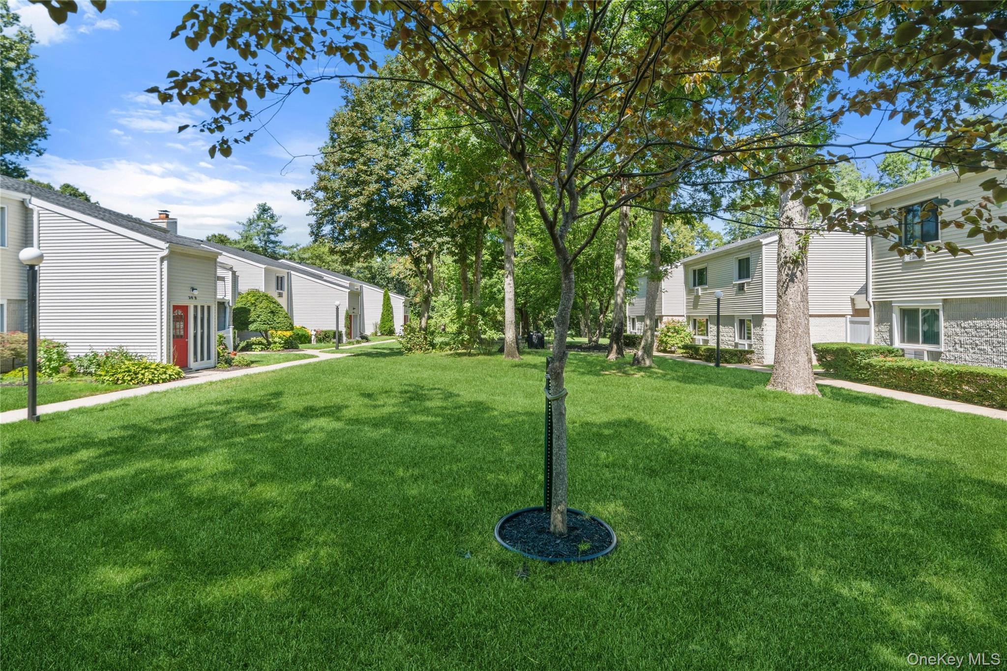 36 Richmond Boulevard Unit: 4A