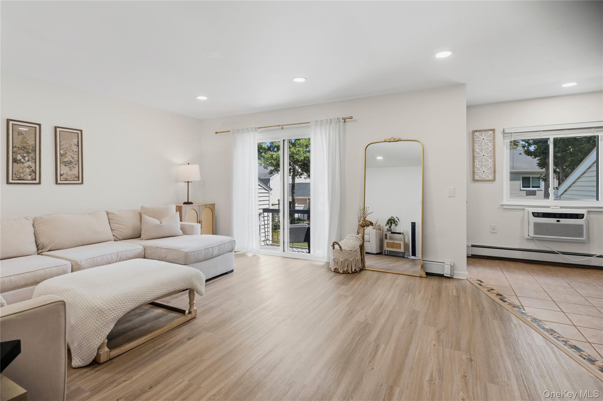 36 Richmond Boulevard Unit: 4A