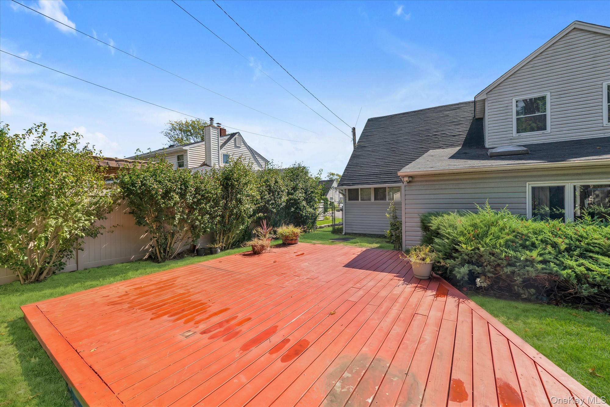 157 Land Lane