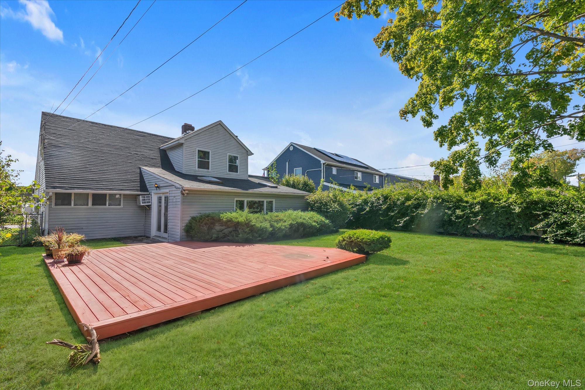 157 Land Lane