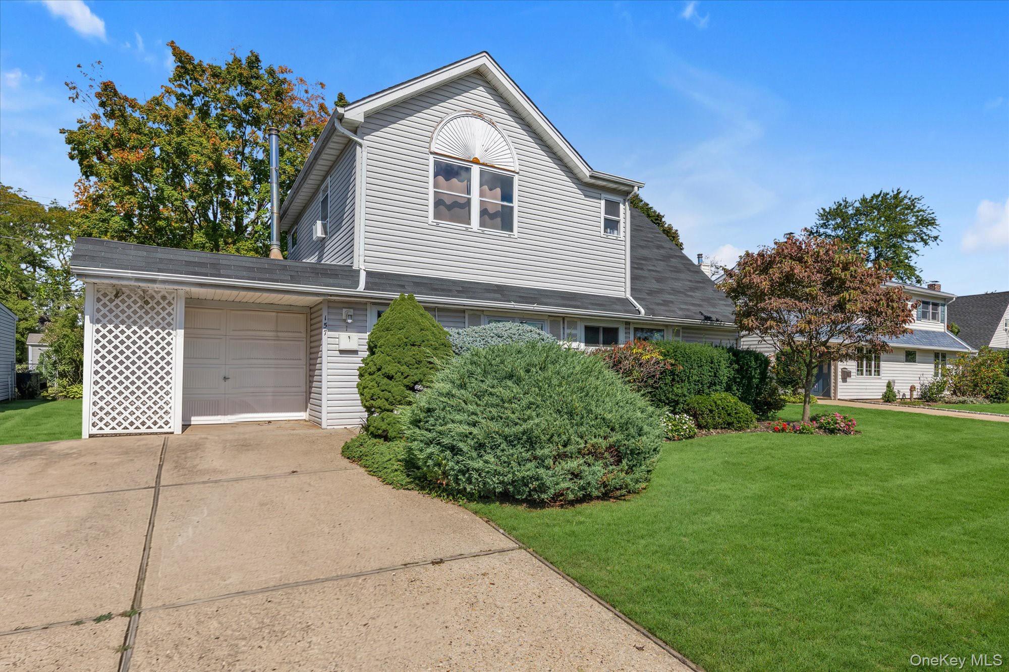 157 Land Lane