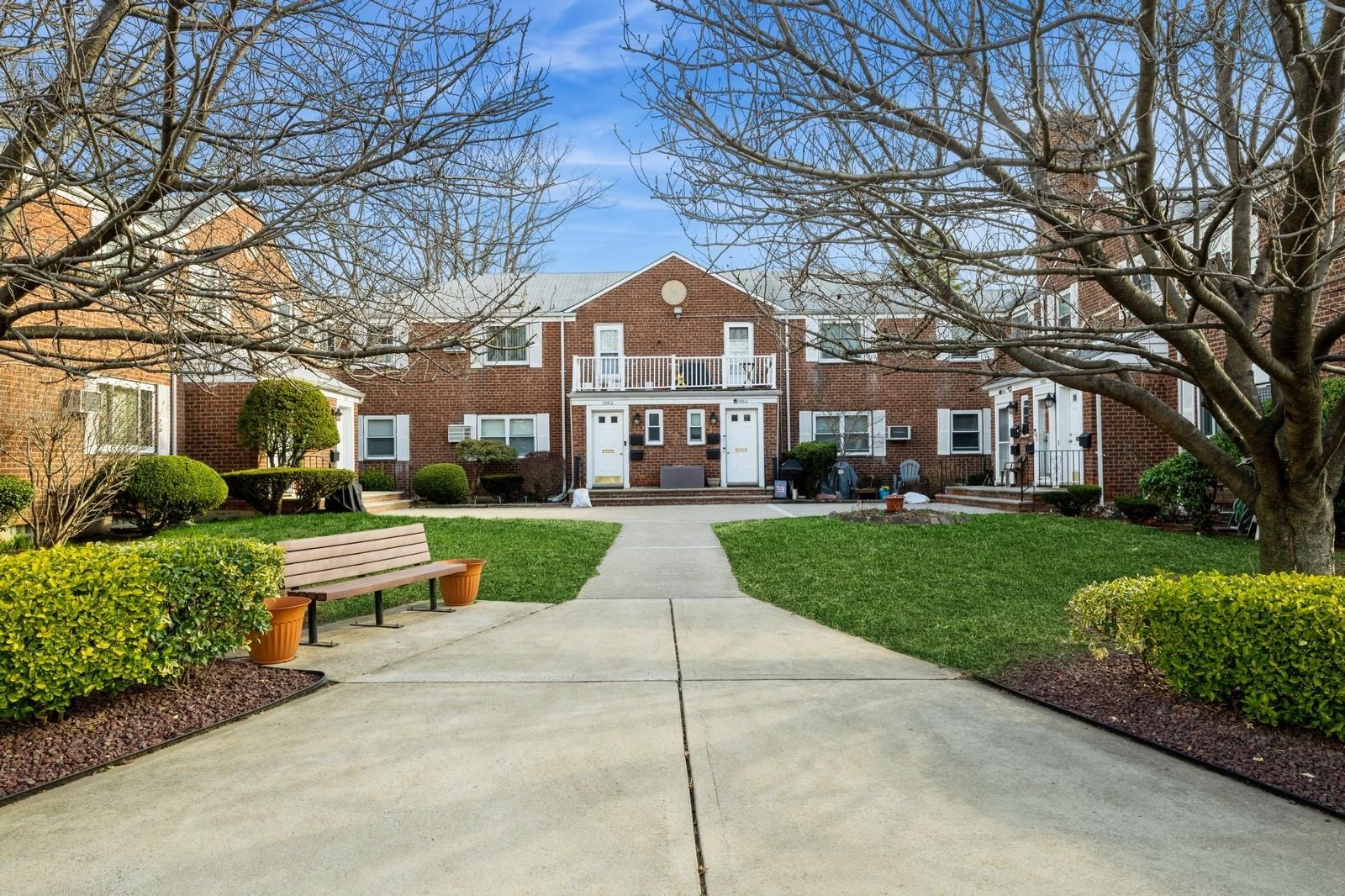 73-53 255 Street Unit: 1 Floor