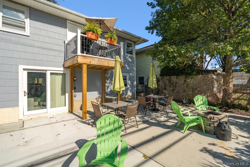 95 Foster Avenue