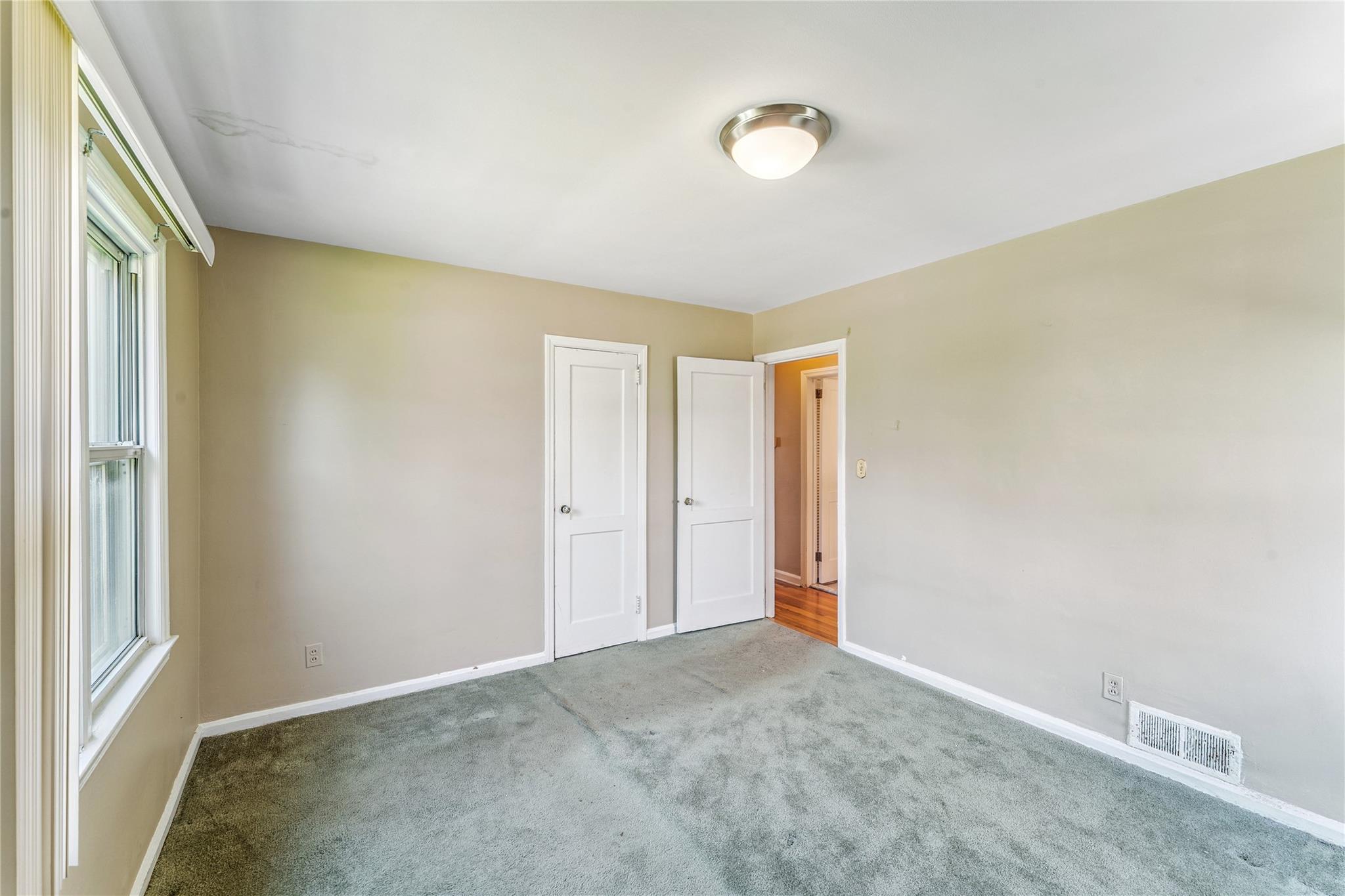 248 Cushing Avenue