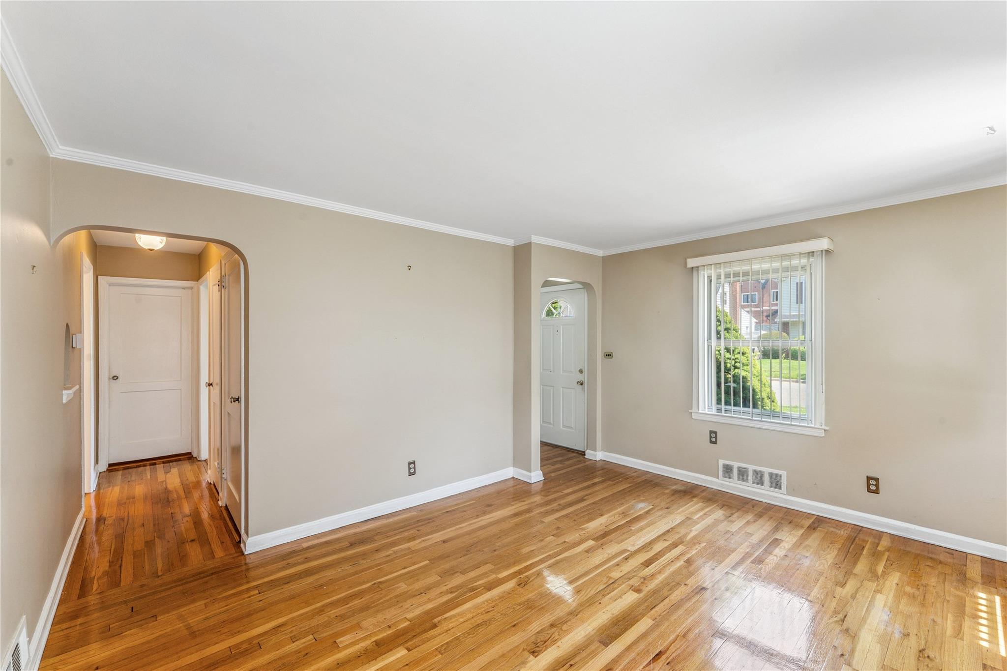 248 Cushing Avenue