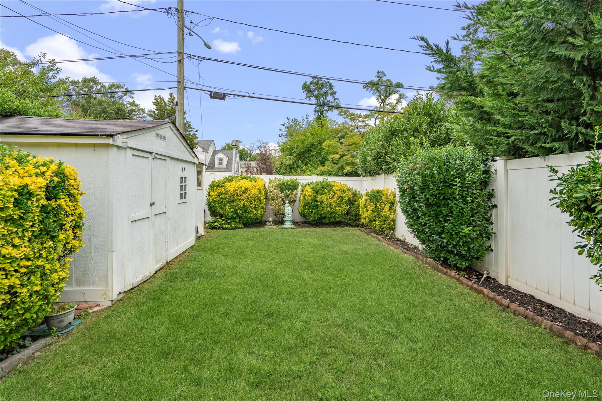402 Maple Street