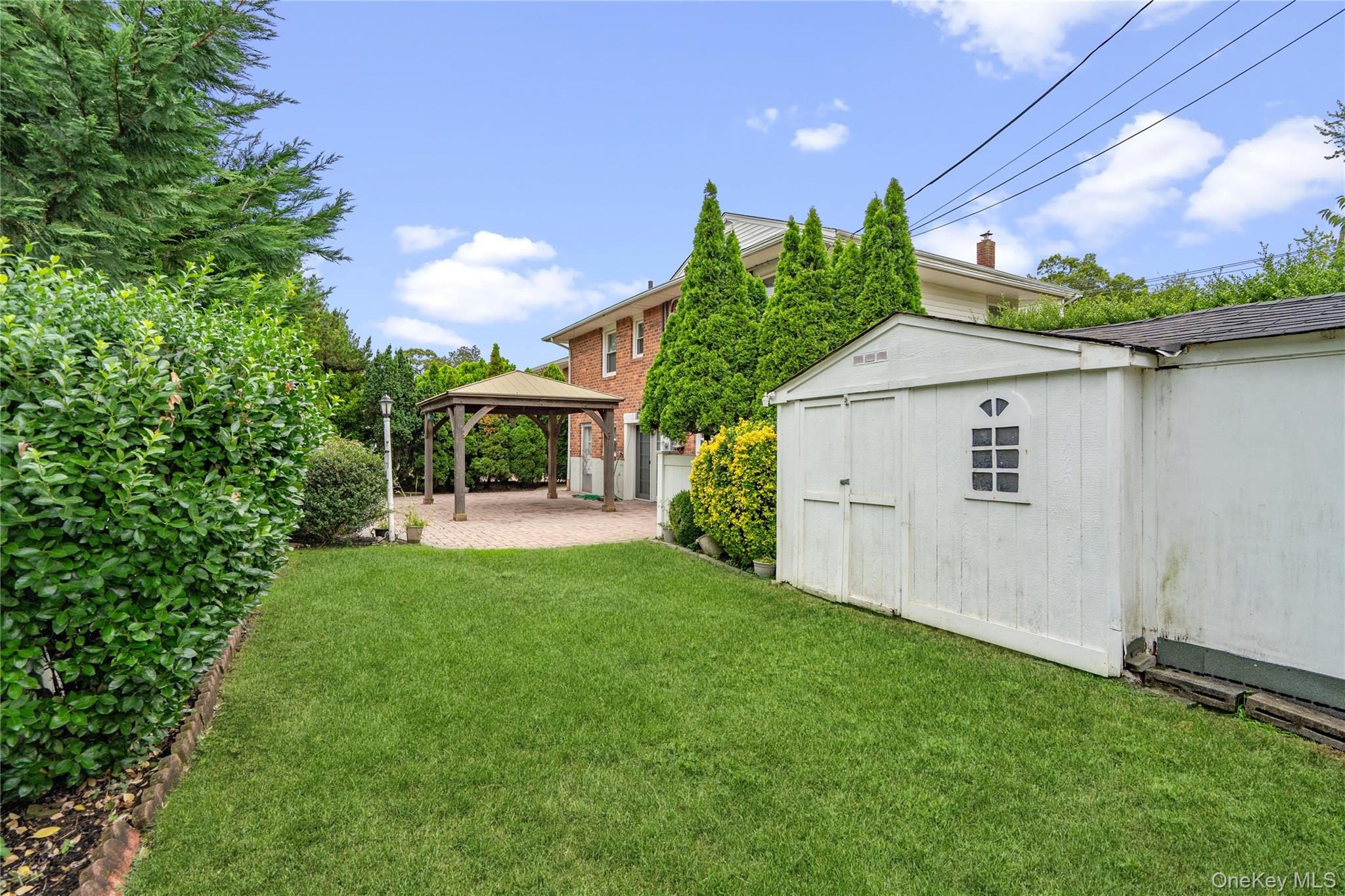 402 Maple Street