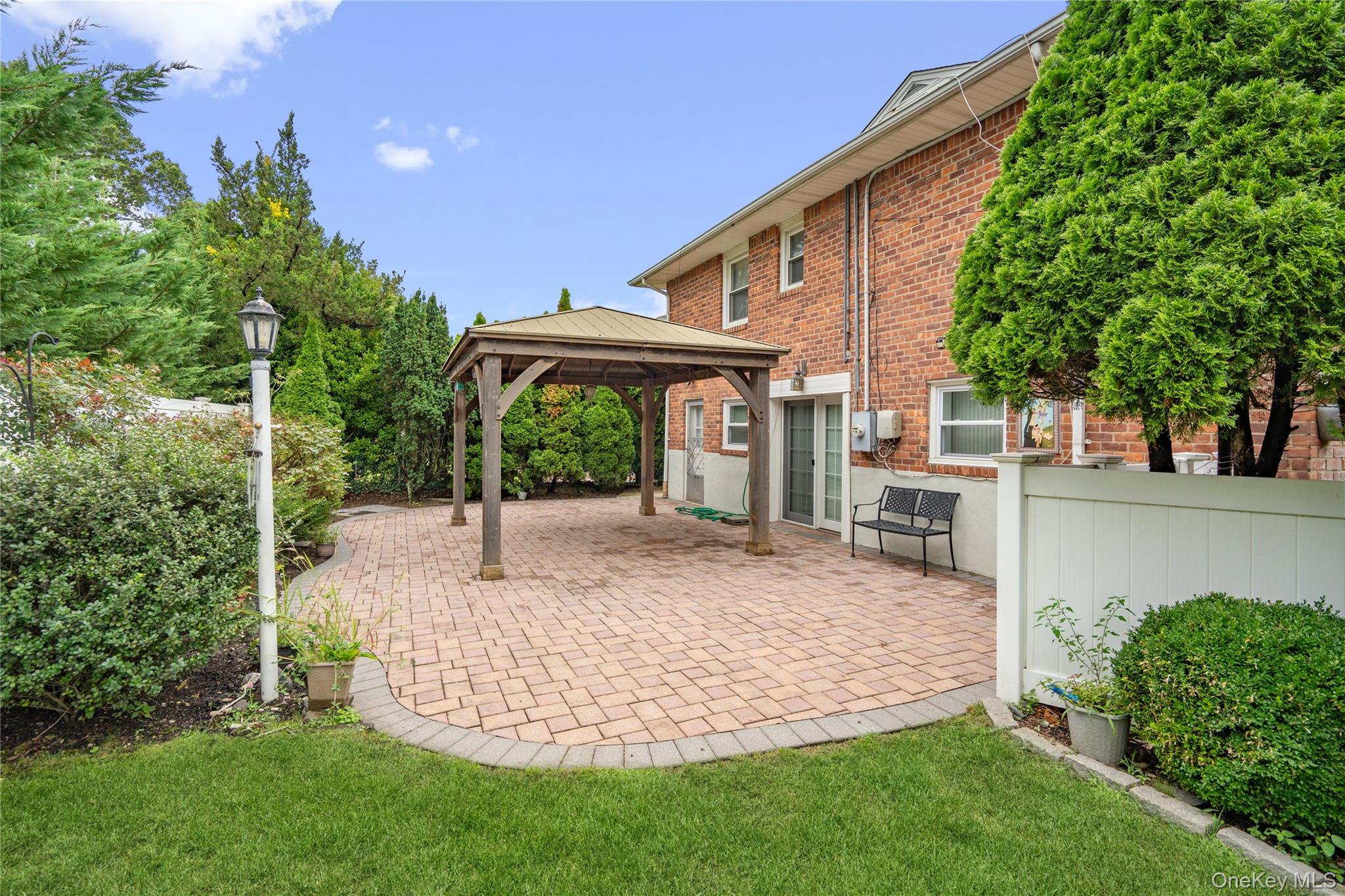 402 Maple Street