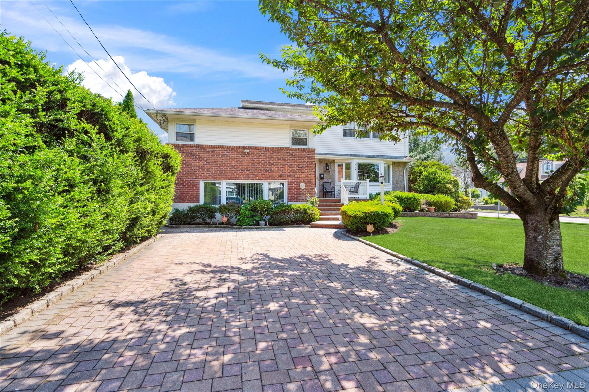402 Maple Street