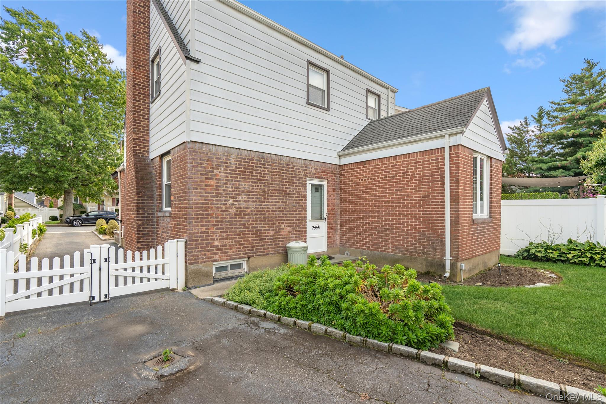 136 Madison Street