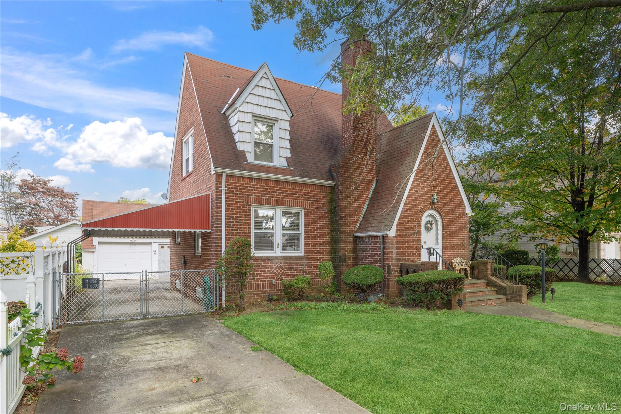 1522 Surprise Street