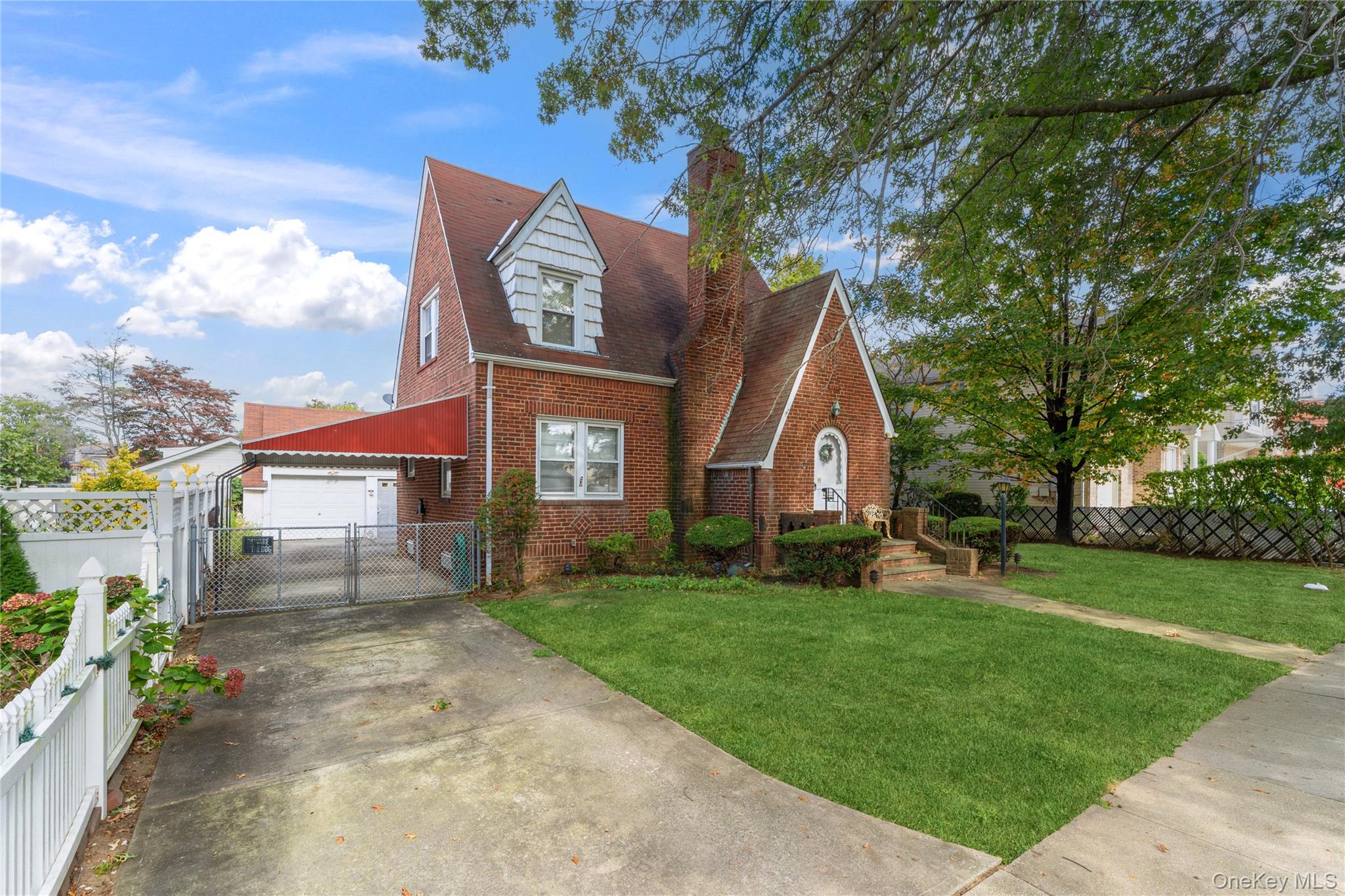 1522 Surprise Street