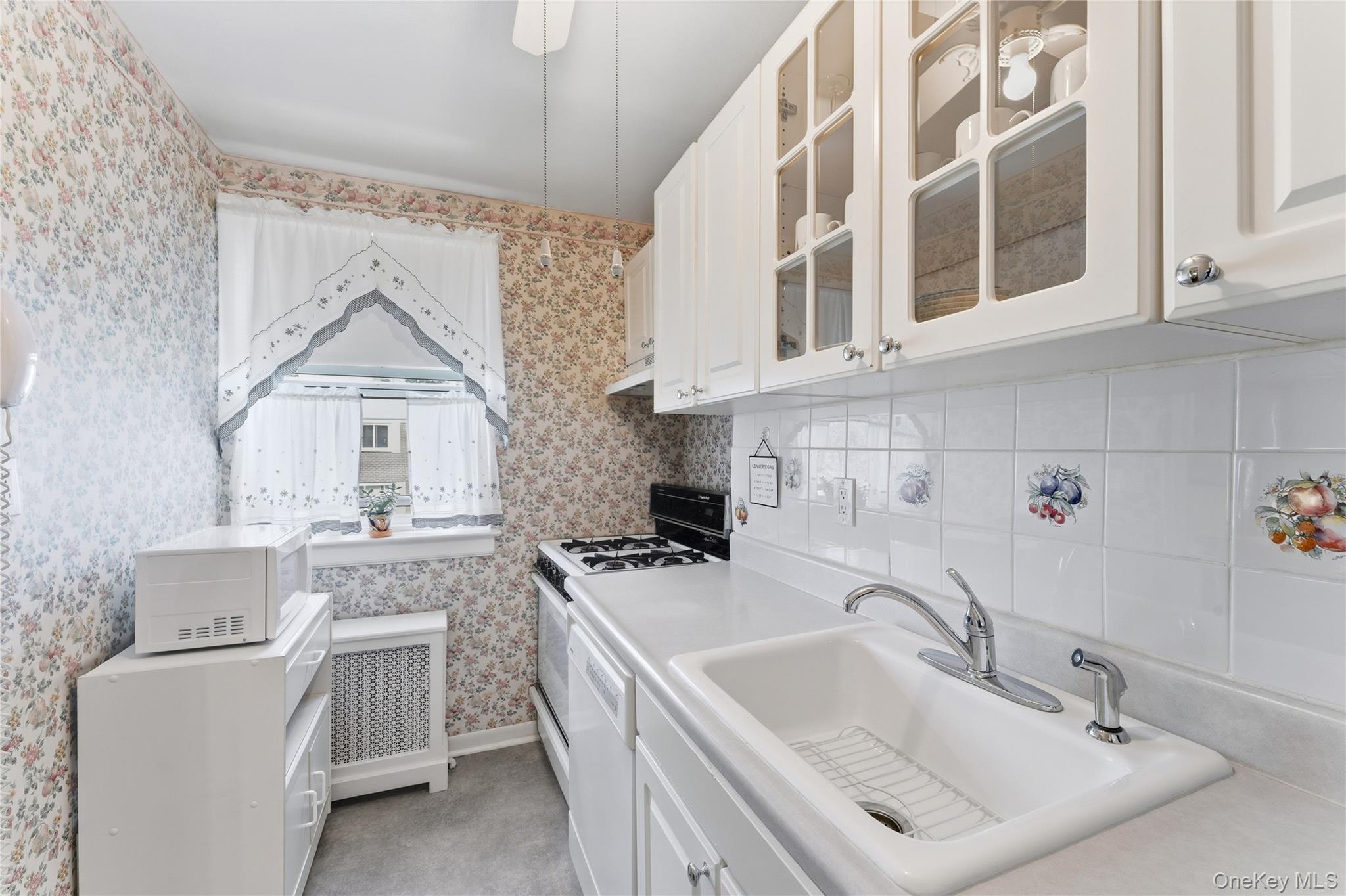 72-45 Little Neck Parkway Unit: upper