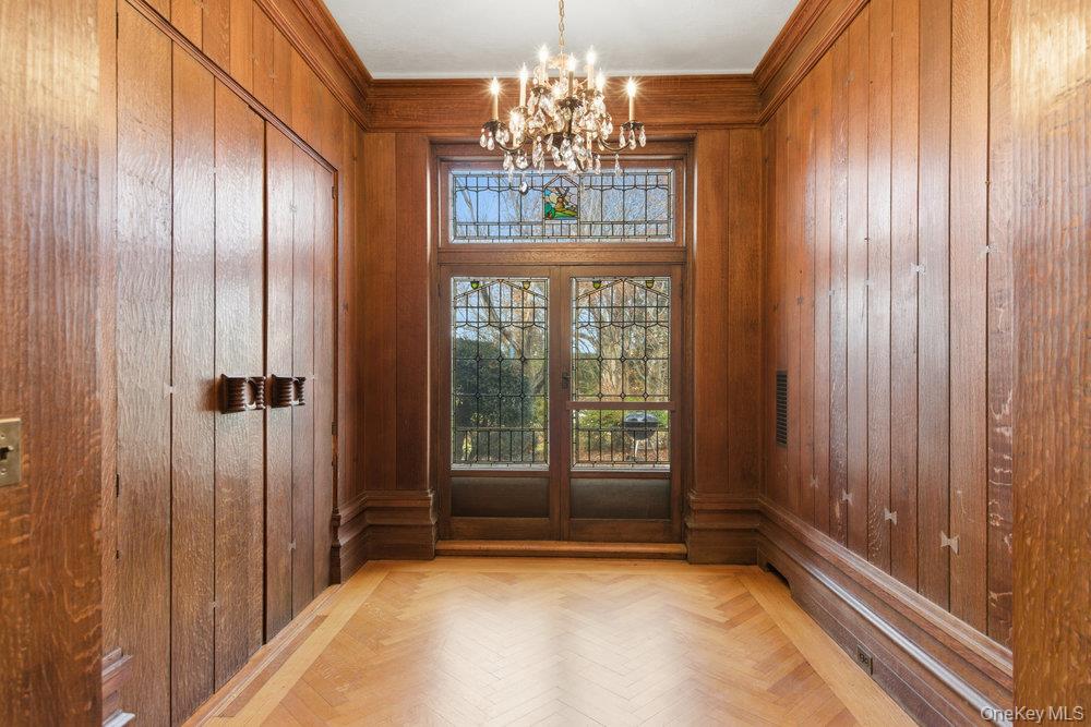 5 Cedar Lane
