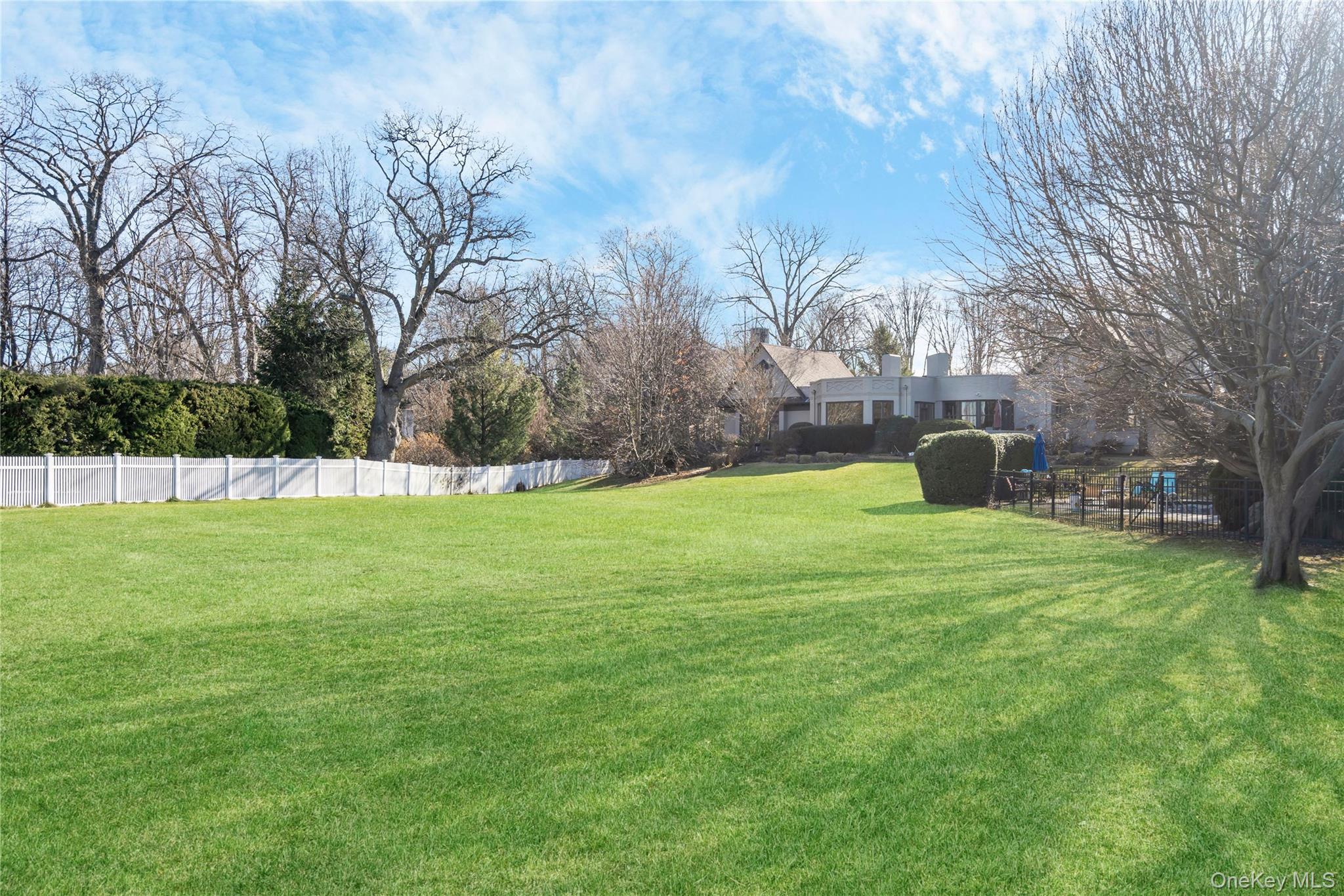 5 Cedar Lane