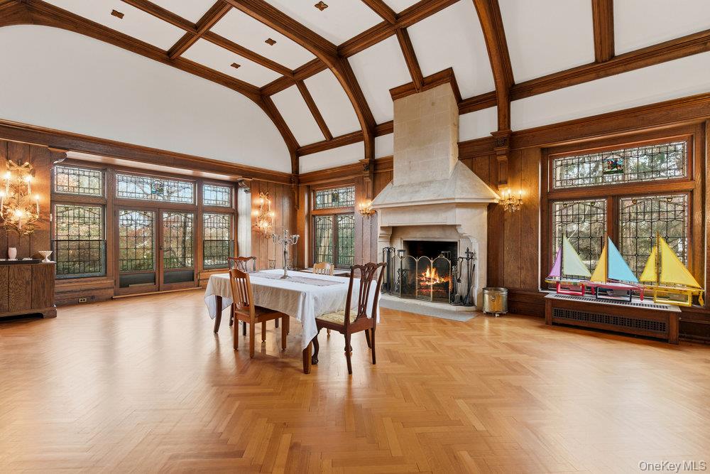 5 Cedar Lane