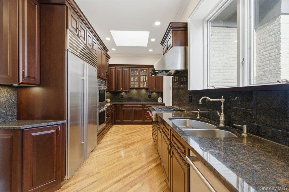 5 Cedar Lane