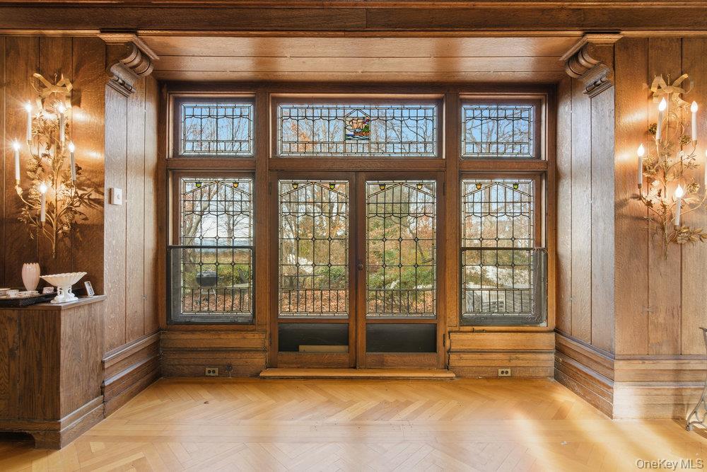 5 Cedar Lane