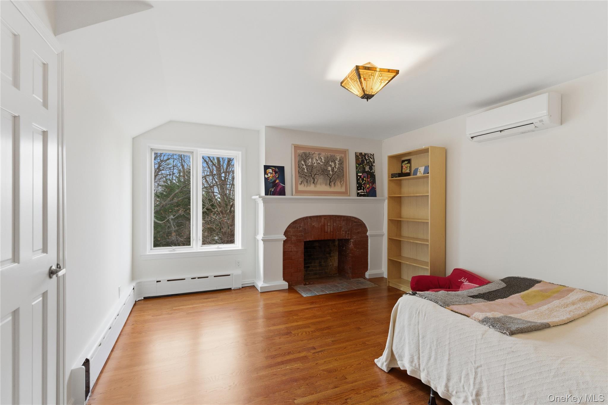 5 Cedar Lane