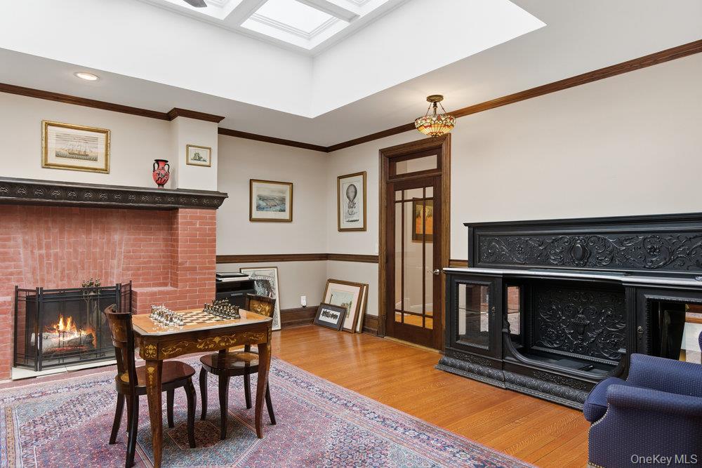 5 Cedar Lane