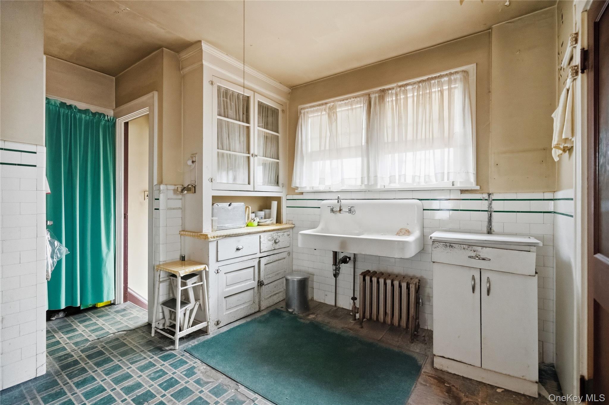 114 Buckingham Place