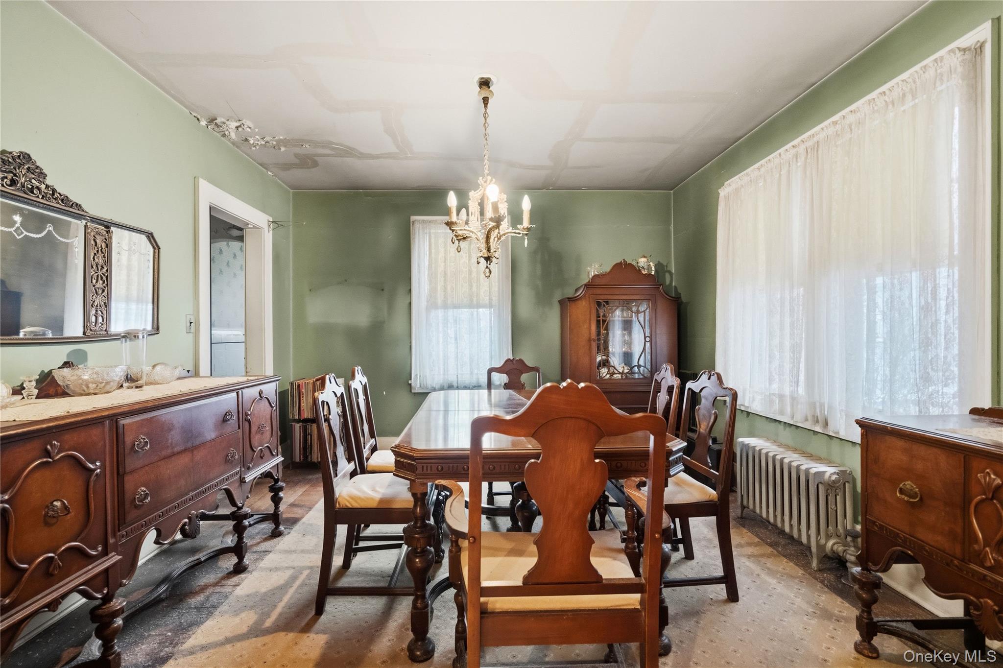 114 Buckingham Place