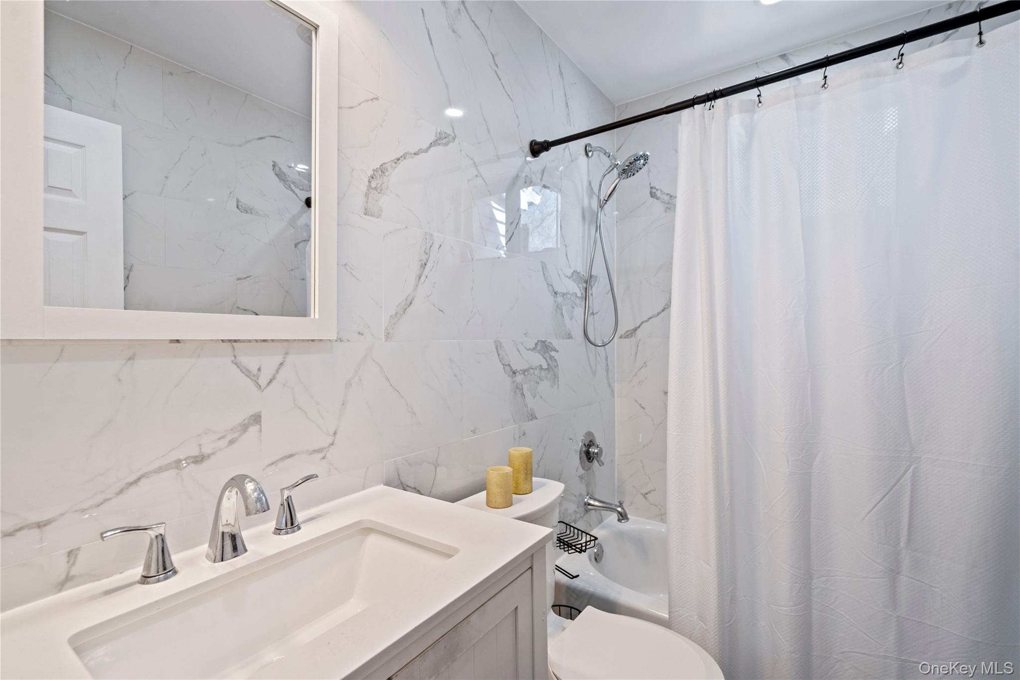 24 Richmond Boulevard Unit: 4B