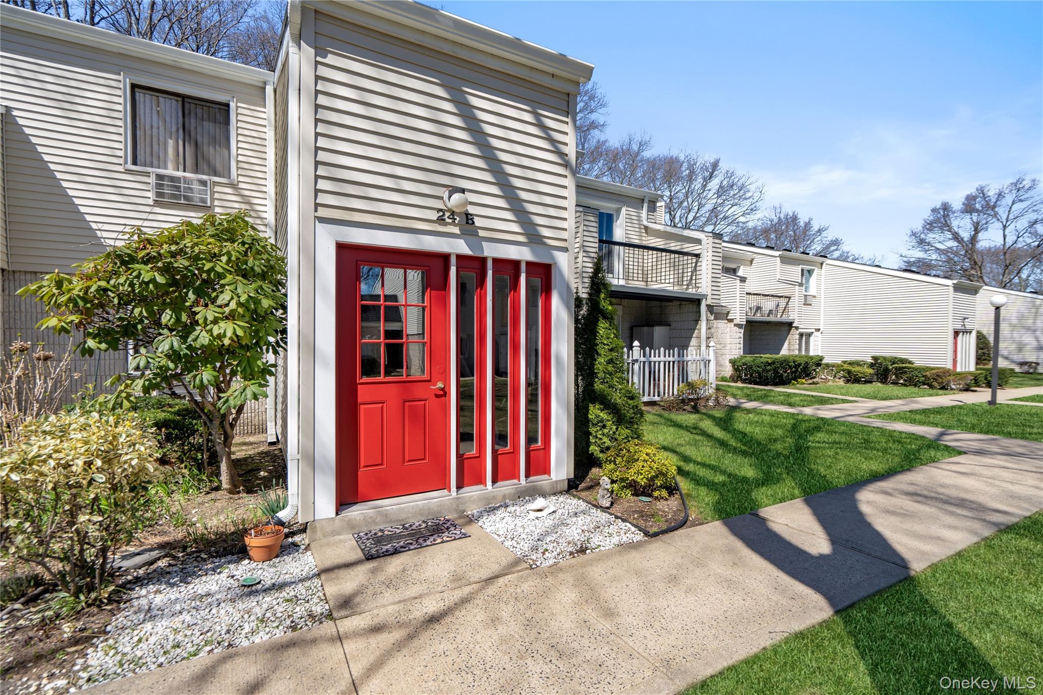 24 Richmond Boulevard Unit: 4B