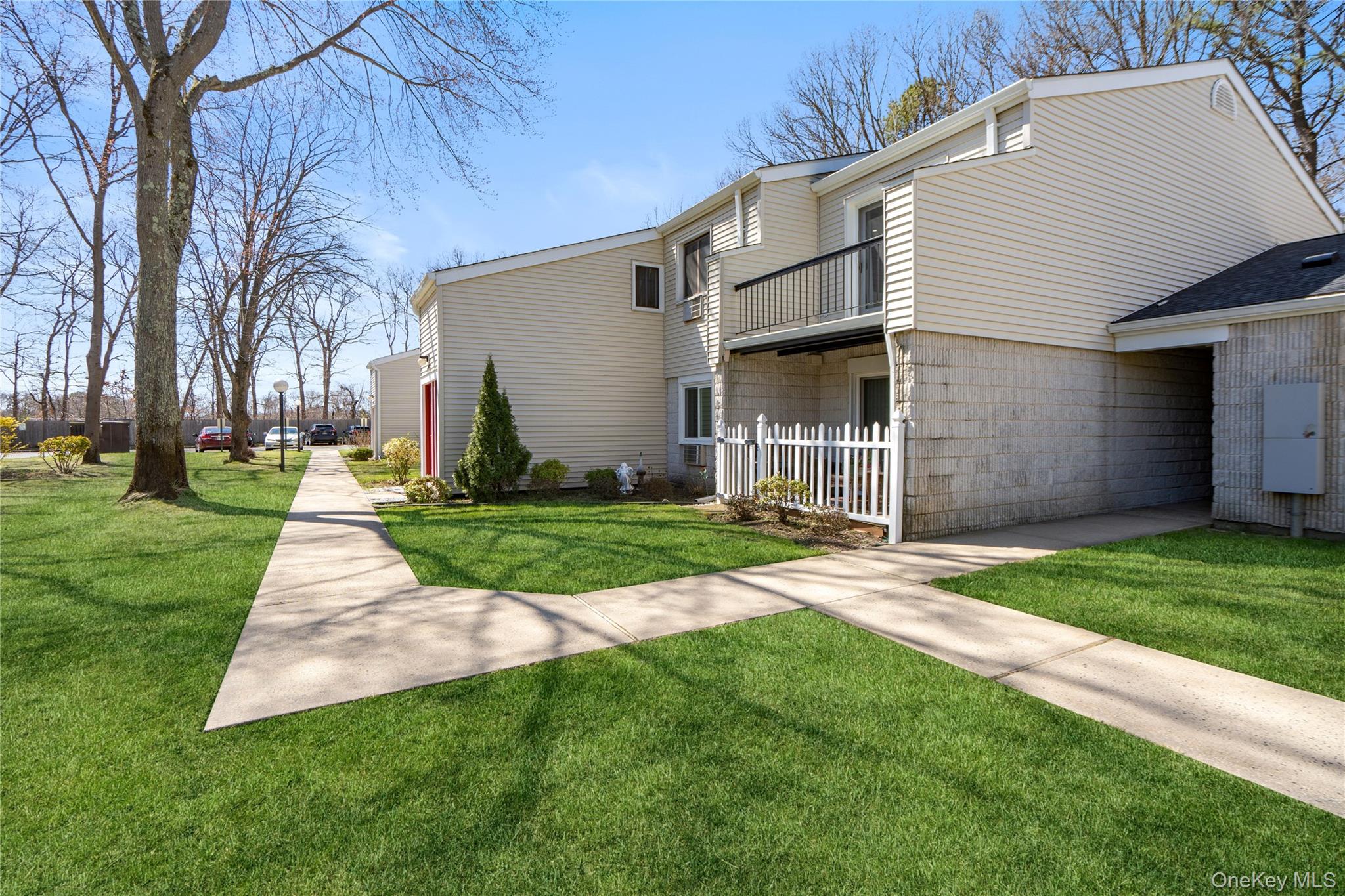 24 Richmond Boulevard Unit: 4B