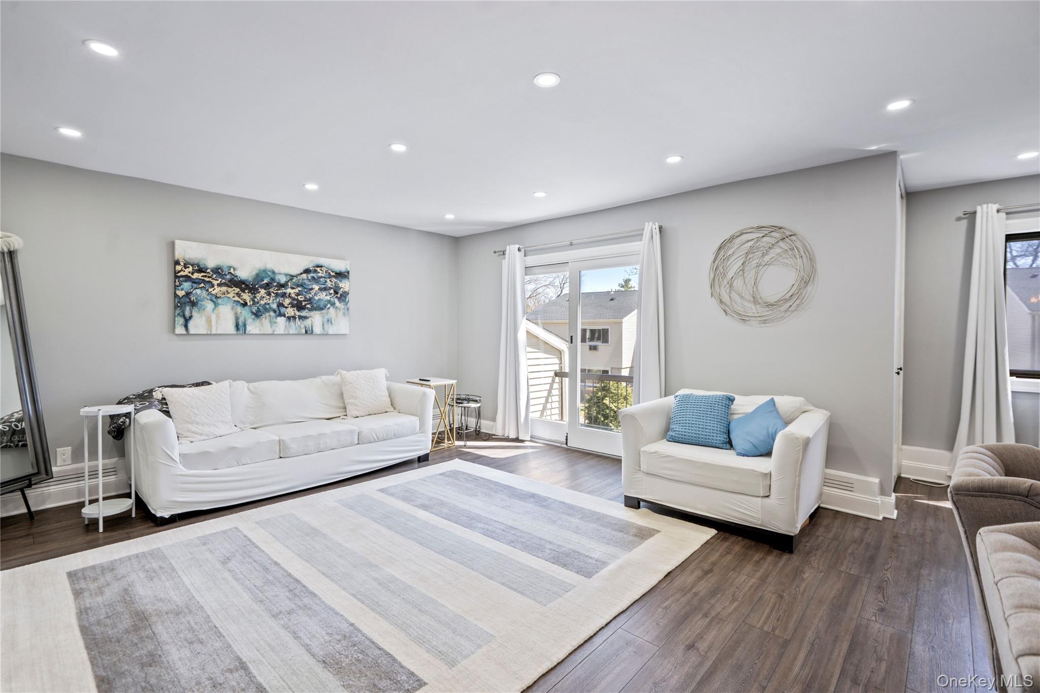 24 Richmond Boulevard Unit: 4B