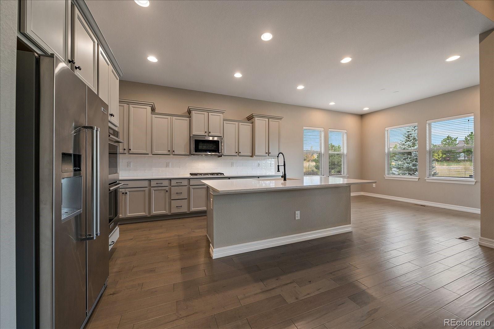 23556 E Del Norte Place