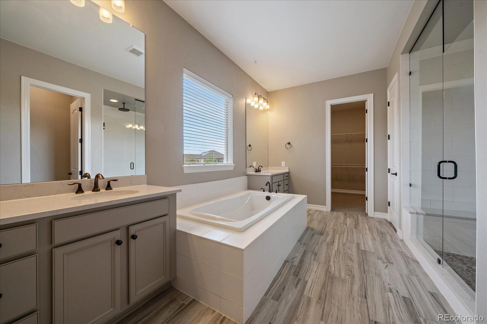 23556 E Del Norte Place