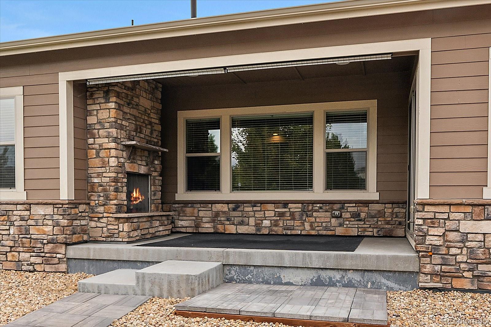 23556 E Del Norte Place