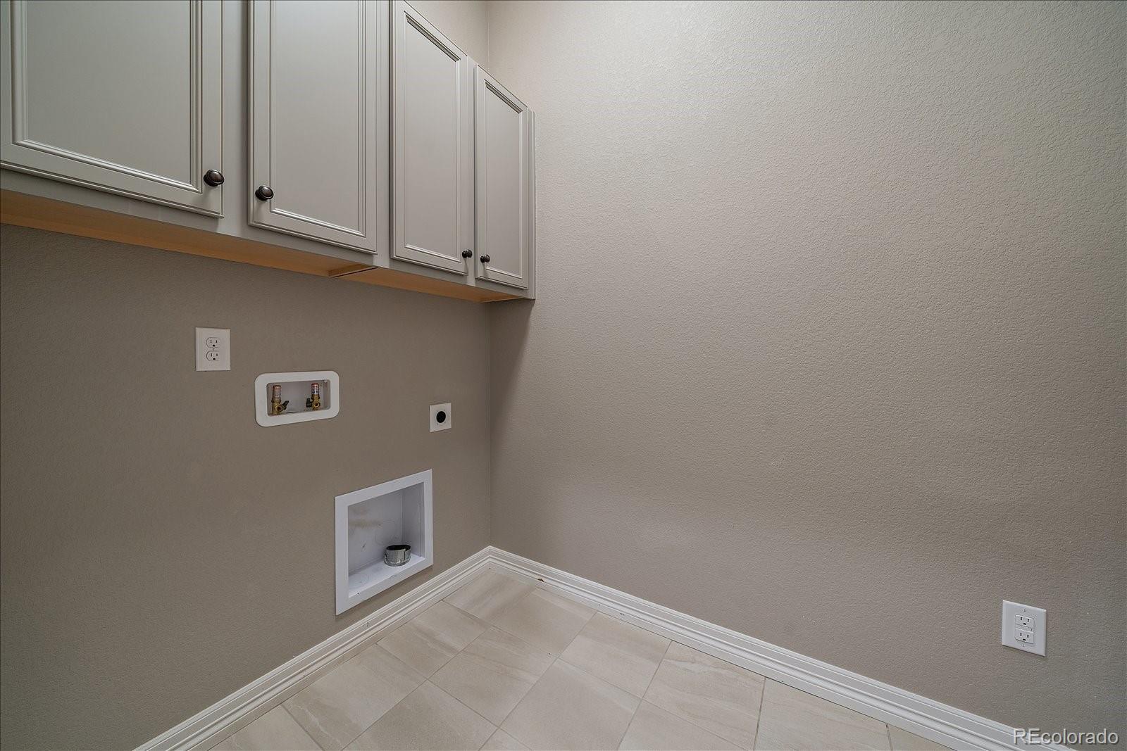 23556 E Del Norte Place