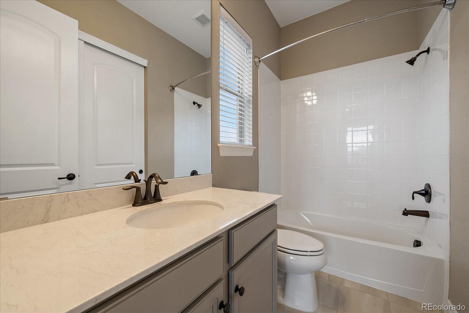 23556 E Del Norte Place