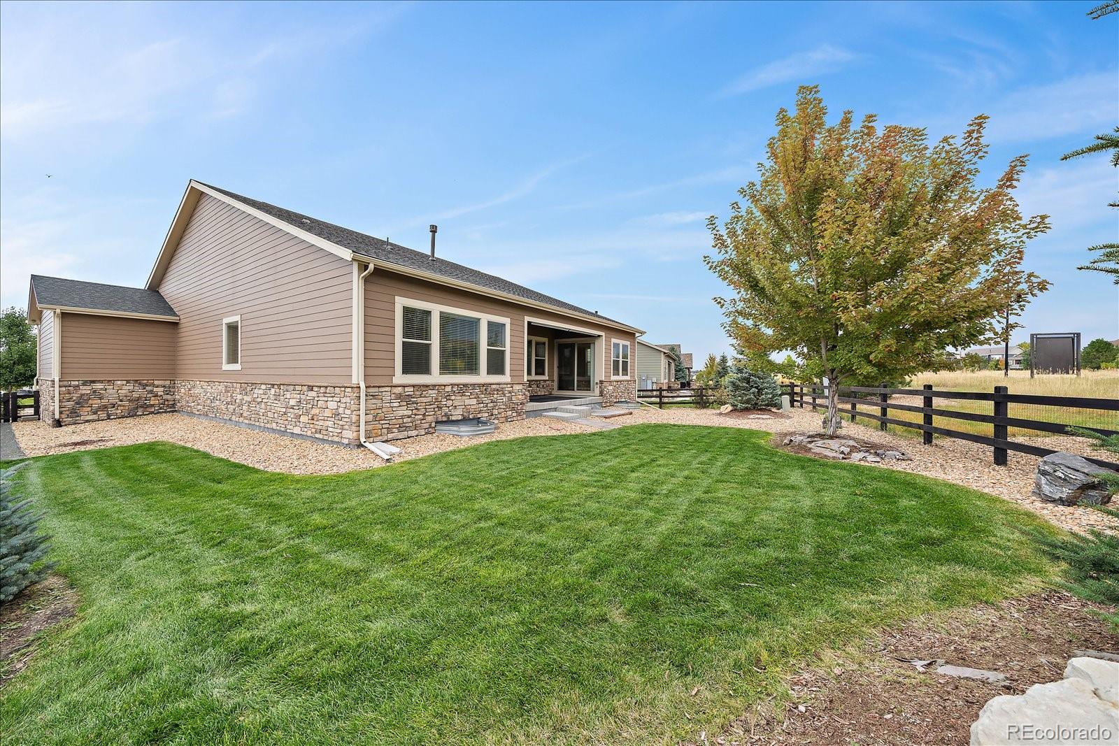 23556 E Del Norte Place